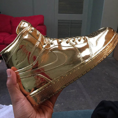 Ludacris похвастался новыми золотыми лимитированными кроссовками Air Jordan 1