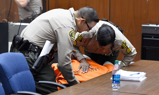Известный продюсер Suge Knight потерял сознание в зале суда, после оглашения залога в 25 миллионов долларов