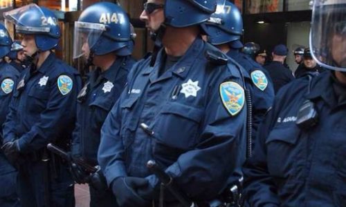 В Сан-Франциско уволят 8 полицейских из-за их расистских высказываний