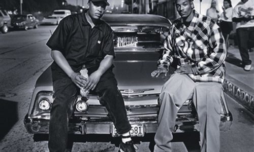 Dr.Dre за вертушками, на сцене Snoop Dogg, мелкий Bow Wow, в перерыве смешит людей Крис Такер, а на дворе 1993 год