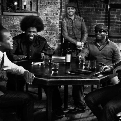 Группа The Roots удостоилась места на Музыкальной Алее Славы Филадельфии