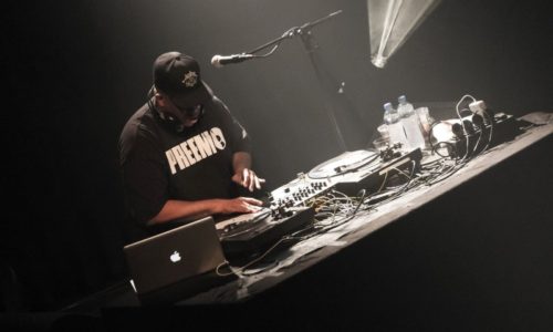 DJ Premier воссоздал производство трека Gang Starr прямо на сцене