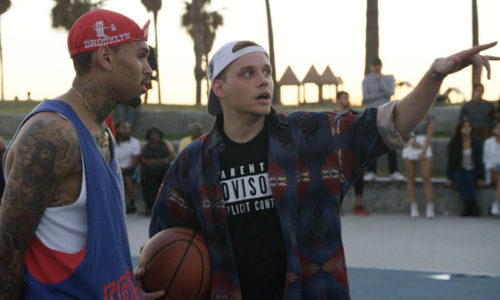Cal Scruby и Chris Brown в новом видео вспоминают фильм «Белые не умеют прыгать»