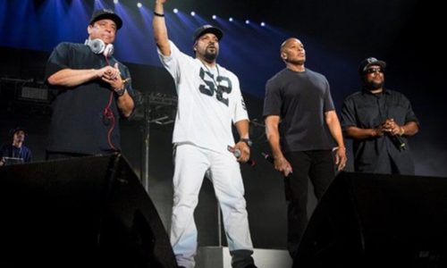 N.W.A. впервые за 27 лет зачитали треки со сцены на фестивале Coachella