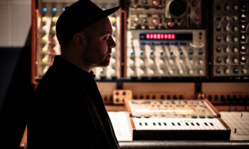 DJ Shadow представил клип на трек «The Sideshow»