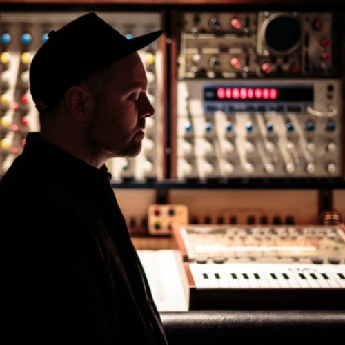 DJ Shadow представил клип на трек «The Sideshow»