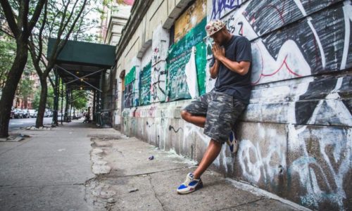 Новая любовная видео-работа Homeboy Sandman на трек «Eyes»