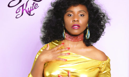 Для любителей диско и буги, спецом под конец выходных: позитивное видео от «диско-чики» Kiki Kyte