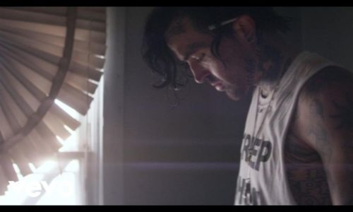 Yelawolf «Shadows» (feat. Joshua Hedley)