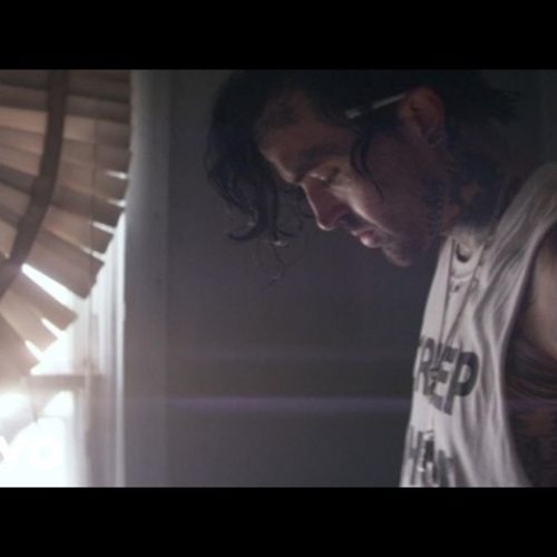 Yelawolf «Shadows» (feat. Joshua Hedley)