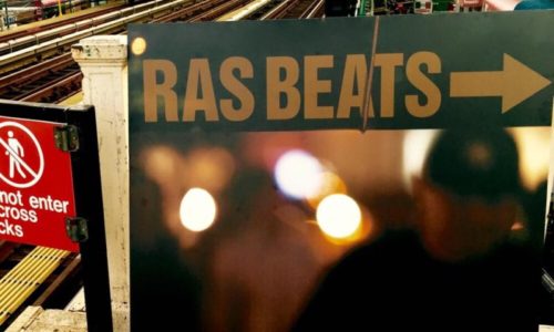 Как сейчас выглядит район Queens можно увидеть в новом видео Ras Beats