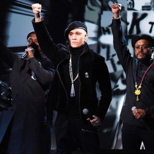 Black Eyed Peas выступили на шоу Стивена Кольбера