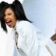 Cardi B стала первой женщиной в истории хип-хопа, чьи два сингла заняли первую позицию Billboard