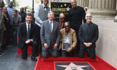 Snoop Dogg получил звезду на Голливудской Аллее славы и поблагодарил за это самого главного человека в своей жизни — себя