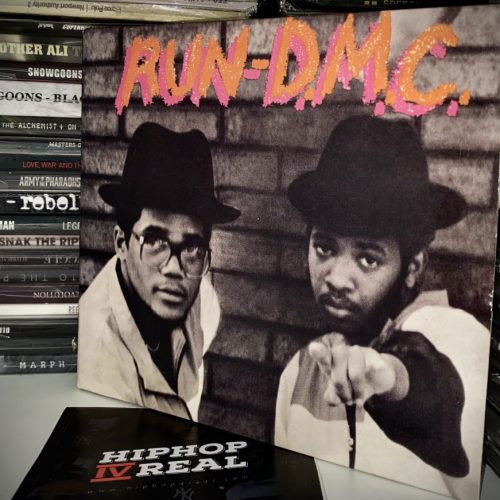 Они вывели рэп на новый уровень: 40 лет альбому Run-D.M.C.