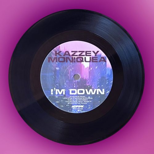 Kazzey & Moniquea — «I’m Down»